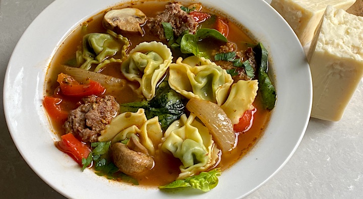 SPINACH TORTELLINI & FENNEL SAUSAGE SOUP