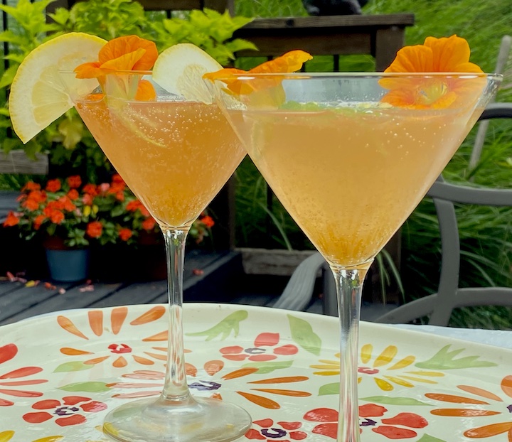 BEES KNEES COCKTAIL with EDIBLE FLOWERS